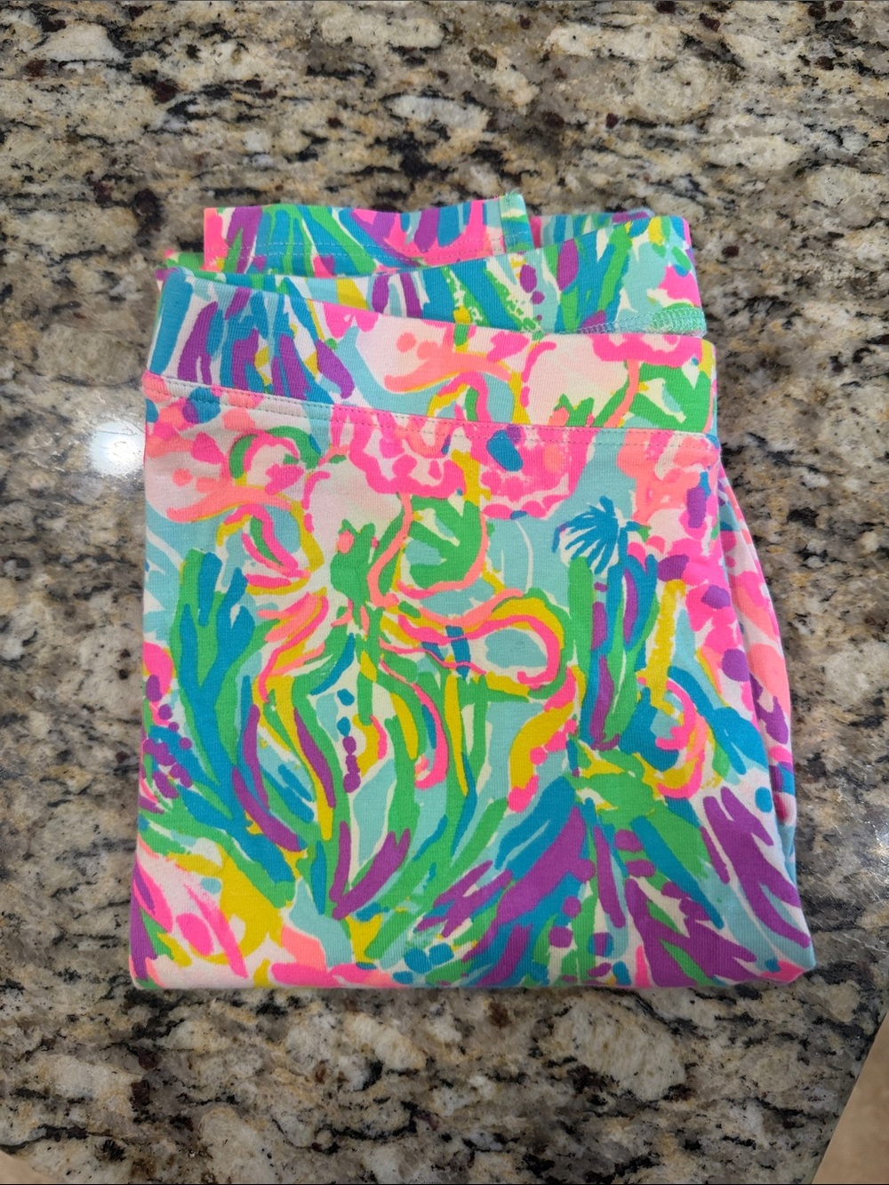 EUC Lilly Pulitzer Girls' Floral Leggings in Pink, Green & Blue Rainbow Soleil